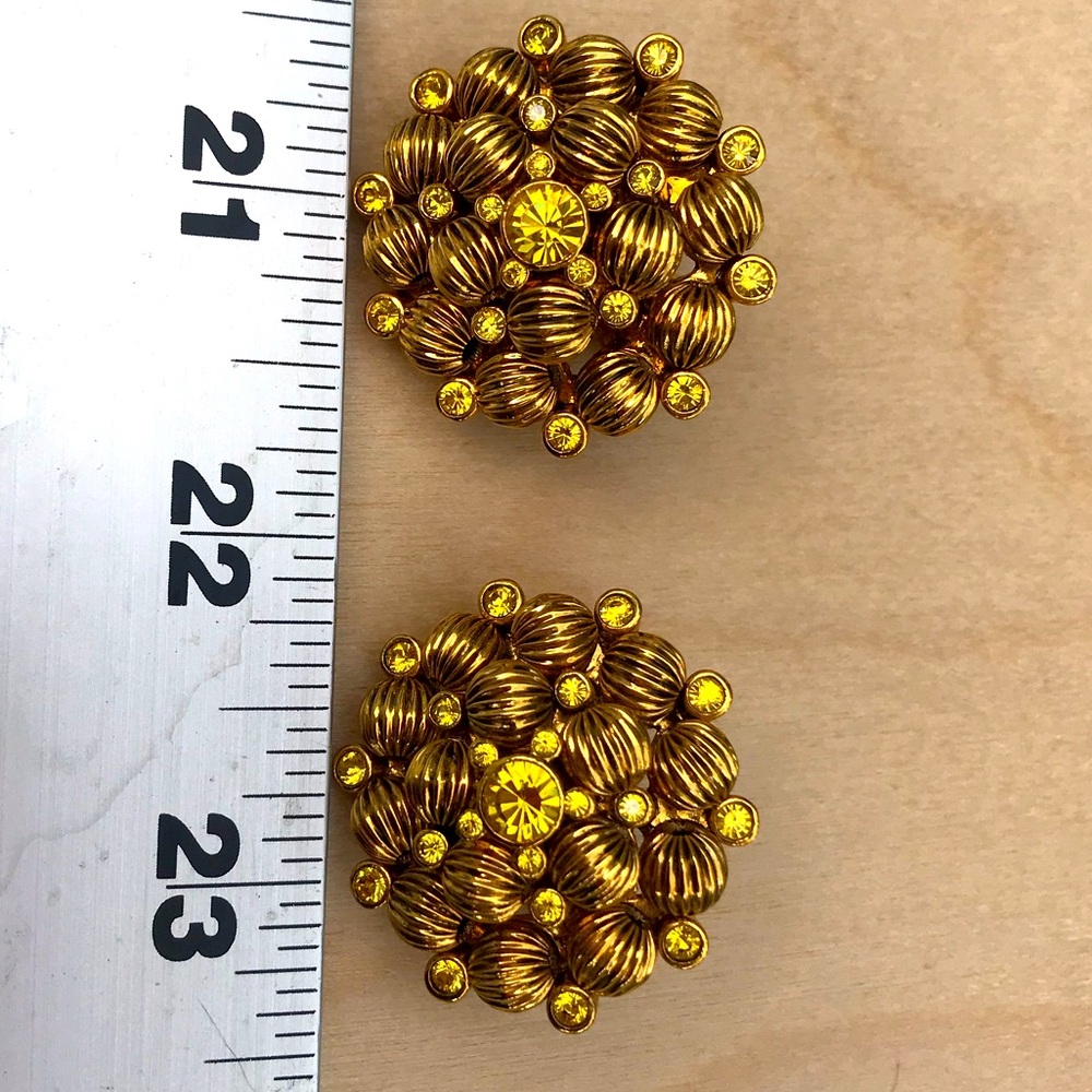 Like New Joan Rivers Gold Clip On Earrings with Gems